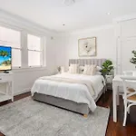 Chic Studio Unit In The Heart Of Rushcutters Bay